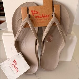 Archies High Arch Sandals in Taupe Nude NWT arch support orthotic flip flops